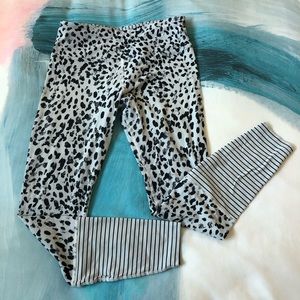 Animal spot leggings